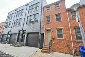 featured image of 21 S Chapel St