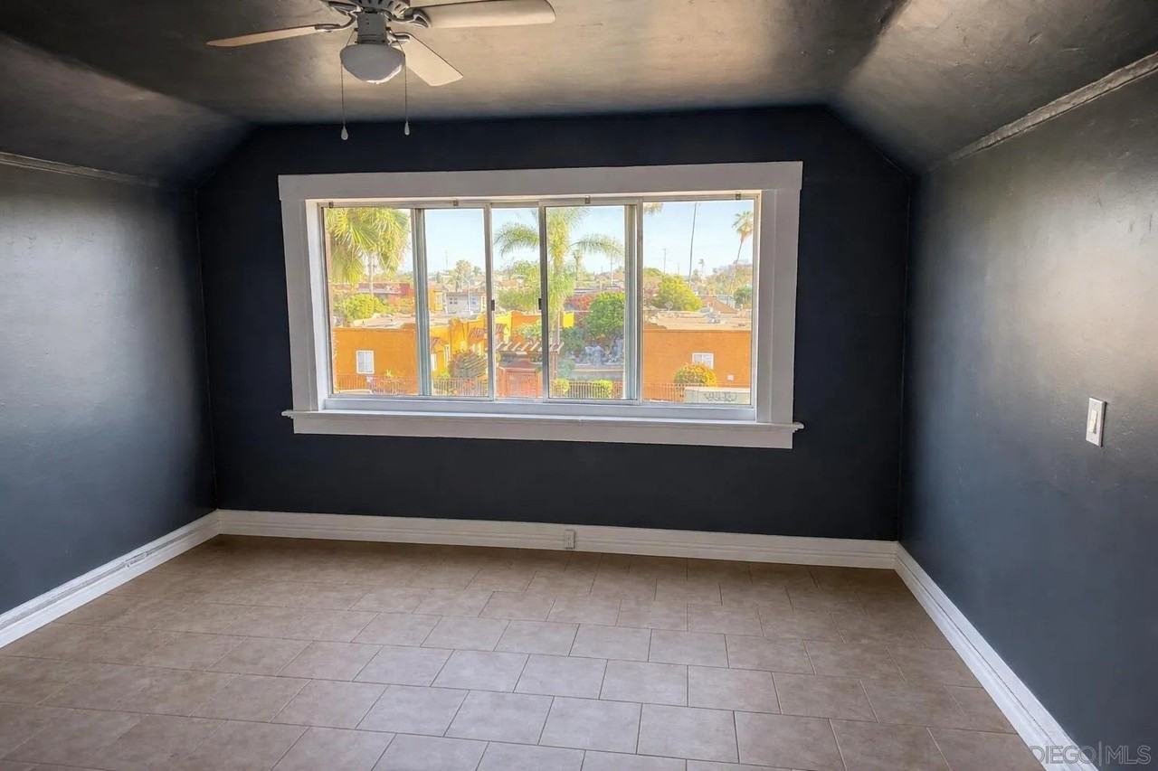 2578 L St - Photo 5 of 11