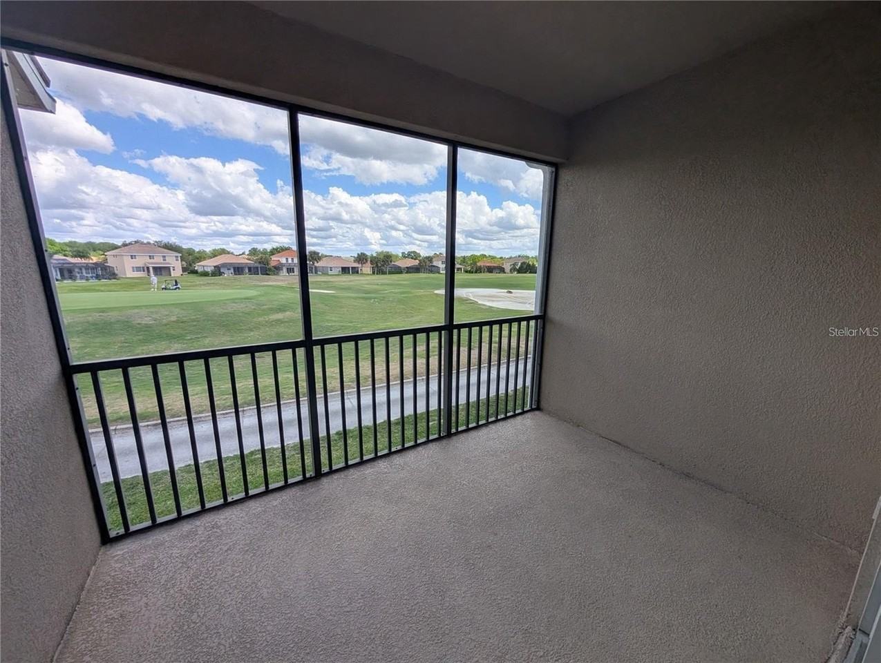 803 Fairwaycove Ln #204 - Photo 6 of 27