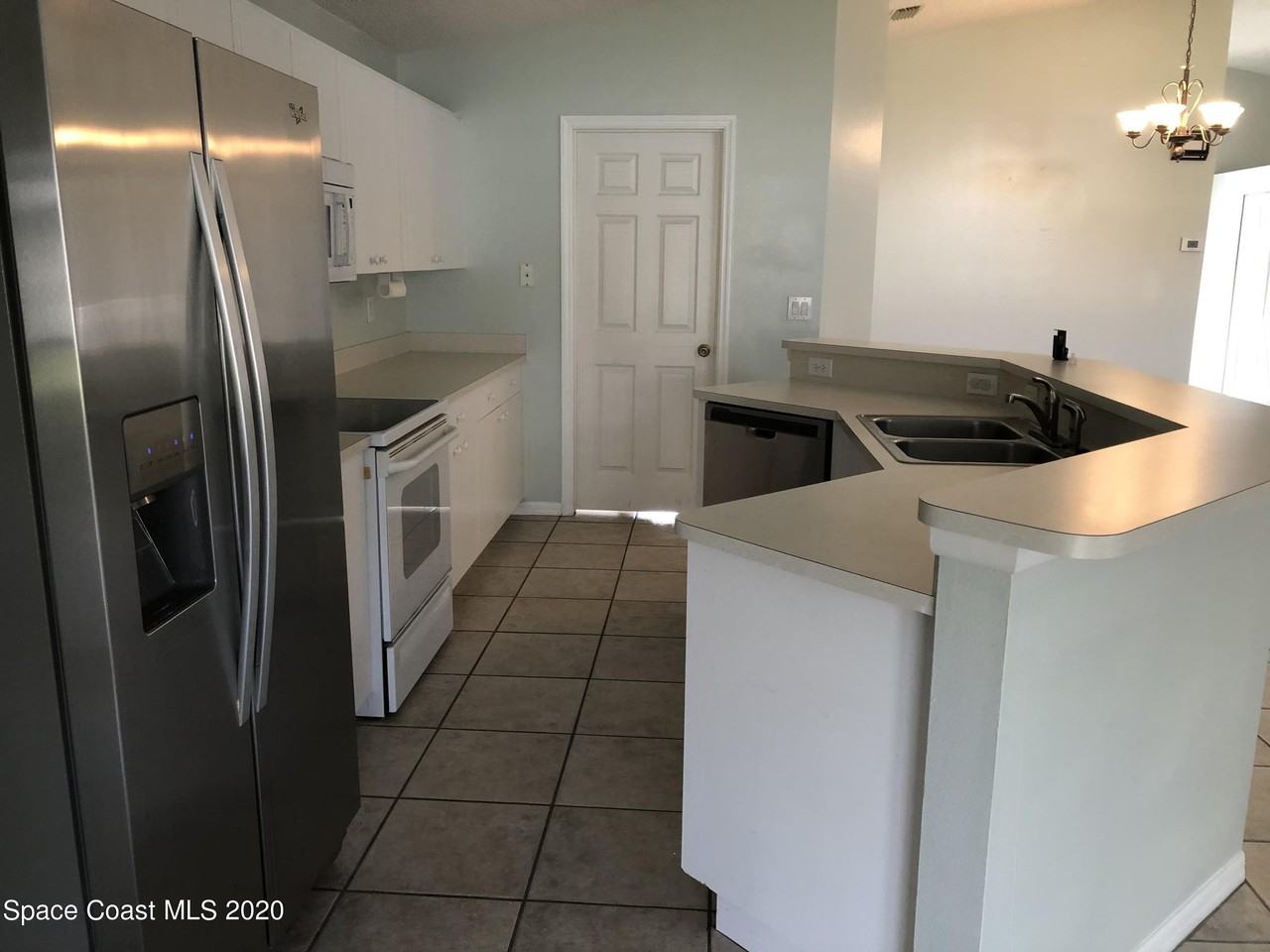 8574 Eola Ct - Photo 5 of 14