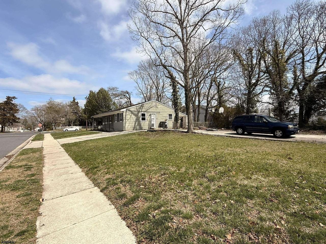 644 5th St Street - Photo 4 of 5