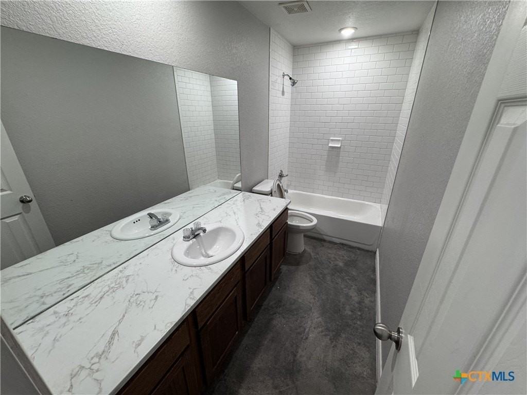 1615 Pontotoc Trce #B - Photo 7 of 12