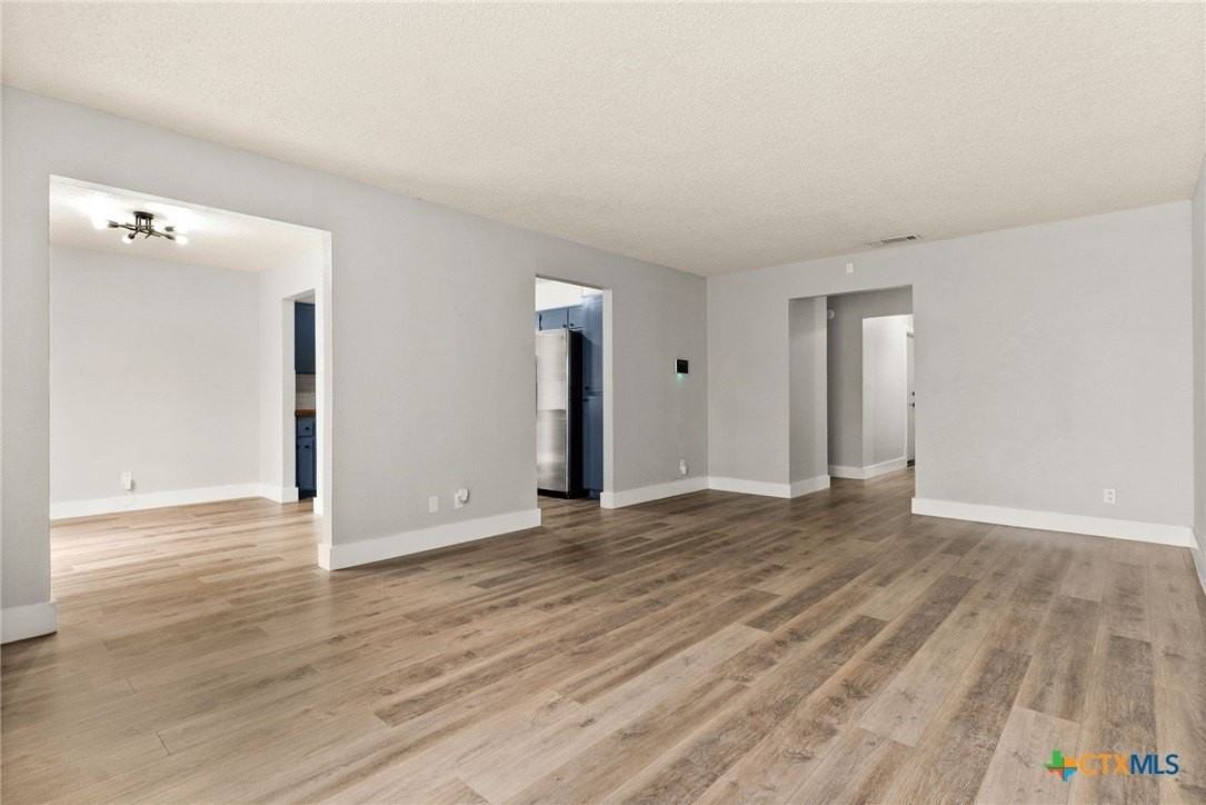 2606 Lake Rd - Photo 3 of 16