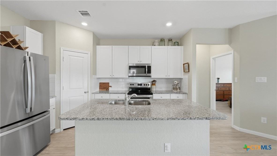 2717A San Martin Ln - Photo 6 of 33