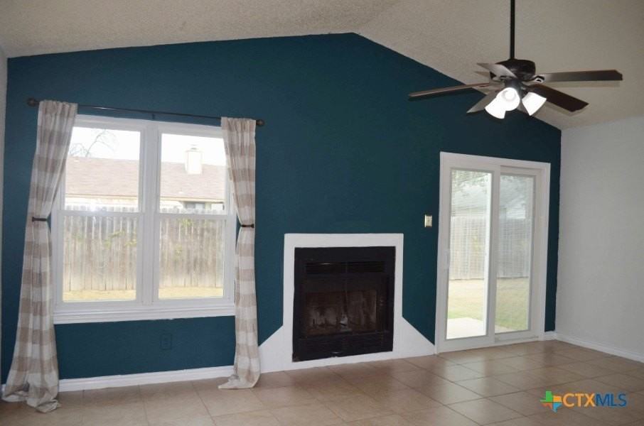 2505 Hemlock Dr - Photo 3 of 30