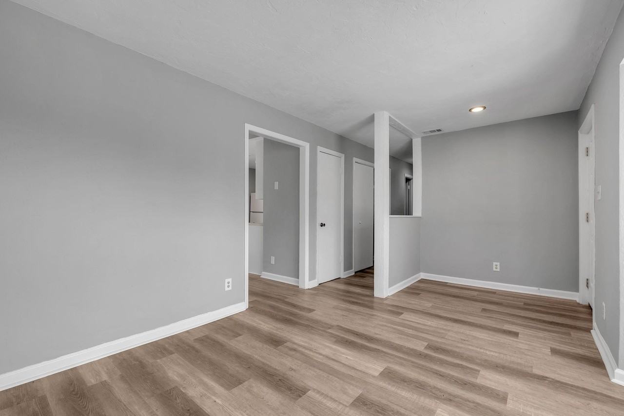 27 Sierra Rd - Photo 4 of 33