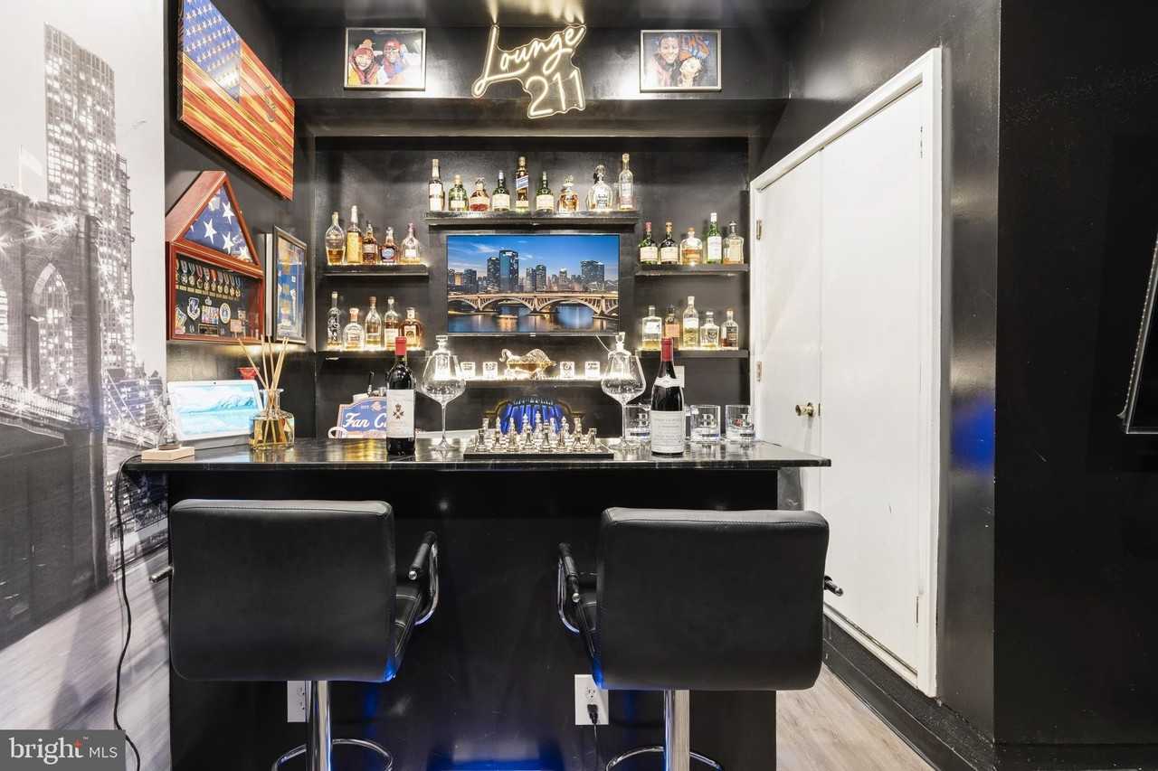 4285 S Capitol St Sw - Photo 6 of 24