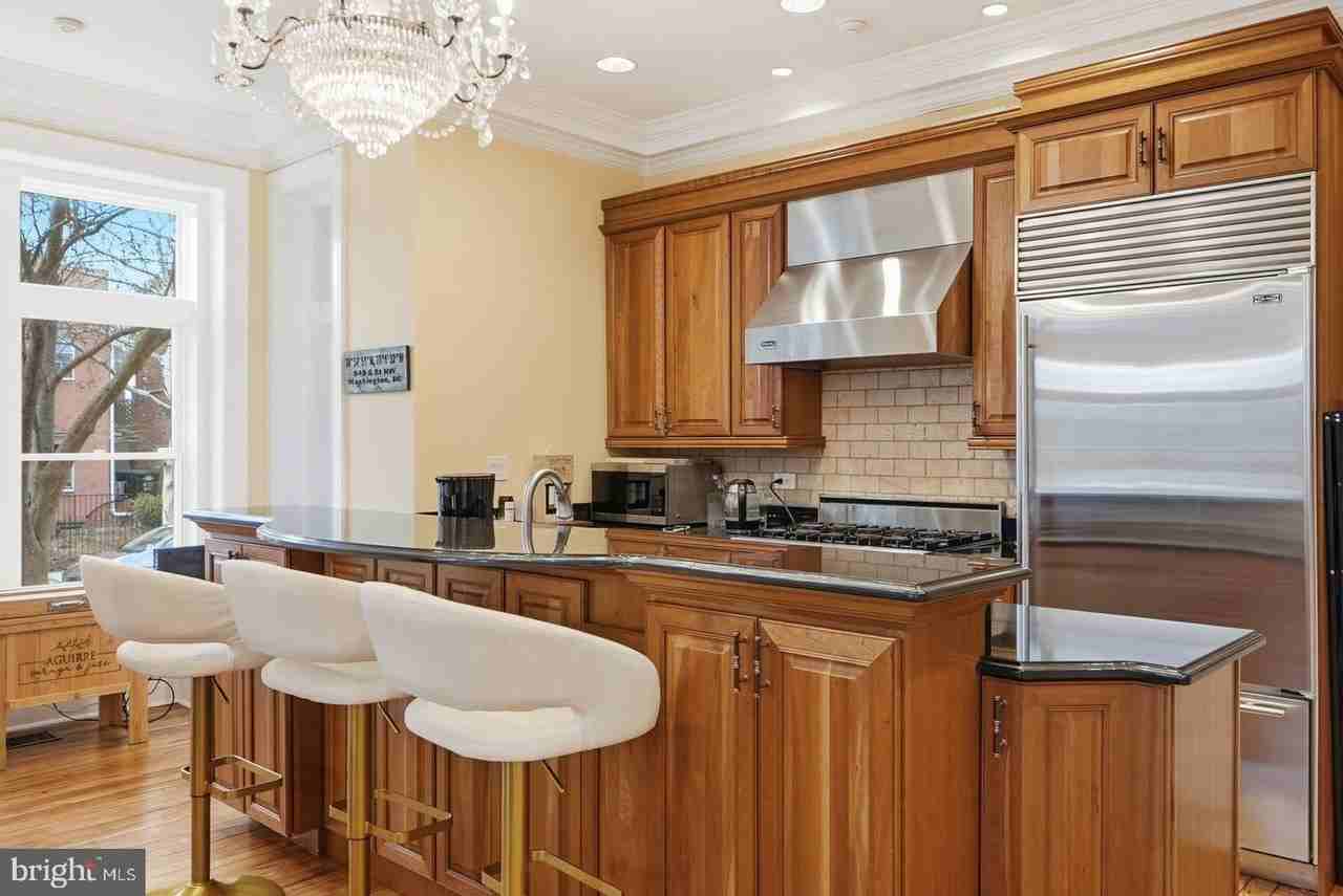 949 S St Nw - Photo 5 of 42