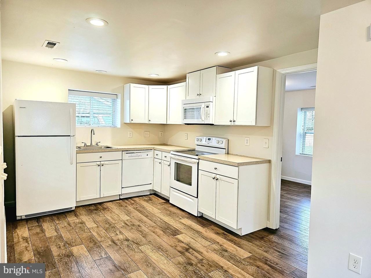 143 Mitscher Rd - Photo 5 of 25