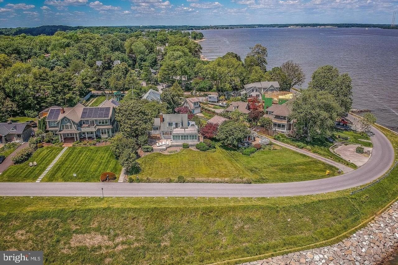 117 Bay Dr - Photo 3 of 23