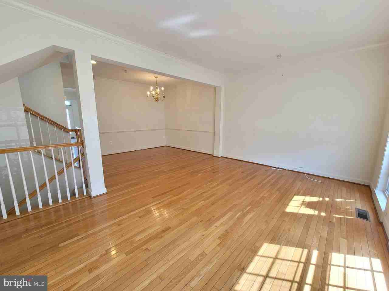 1509 Rutland Way - Photo 5 of 26