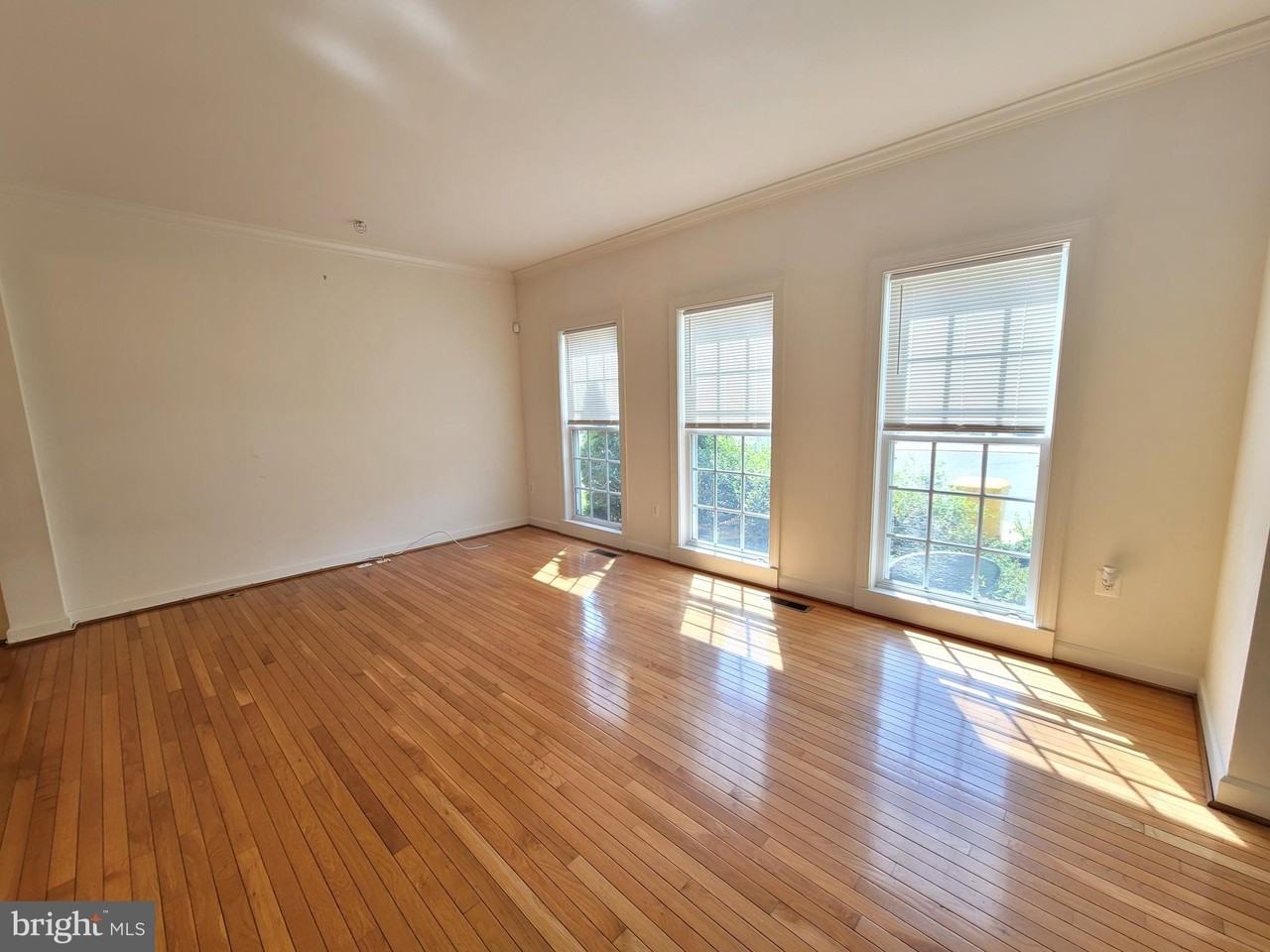 1509 Rutland Way - Photo 6 of 26