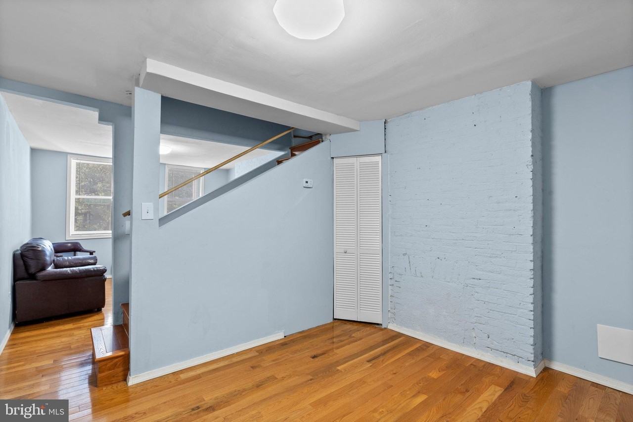 1818 E Pratt St Apt B - Photo 6 of 21