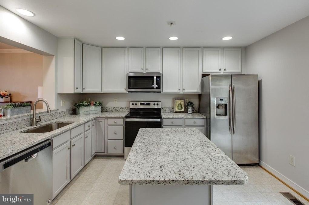 1207 Pear Blossum Ct - Photo 7 of 50