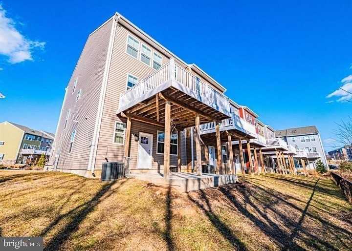 7315 Martin Farm Cir - Photo 2 of 41