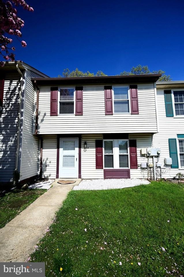 2103 Tanglewood Dr - Photo 2 of 43