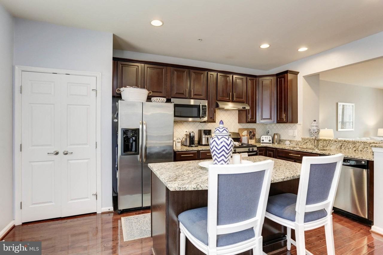 7359 Matchbox Aly - Photo 6 of 30