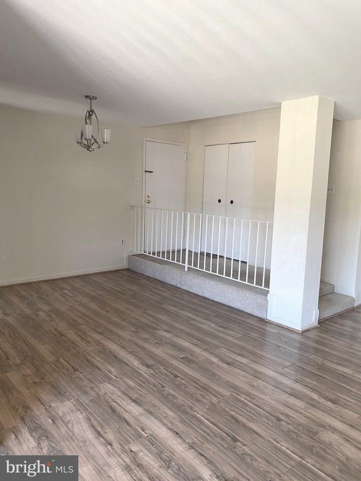 15702 Dorset Rd Apt 202