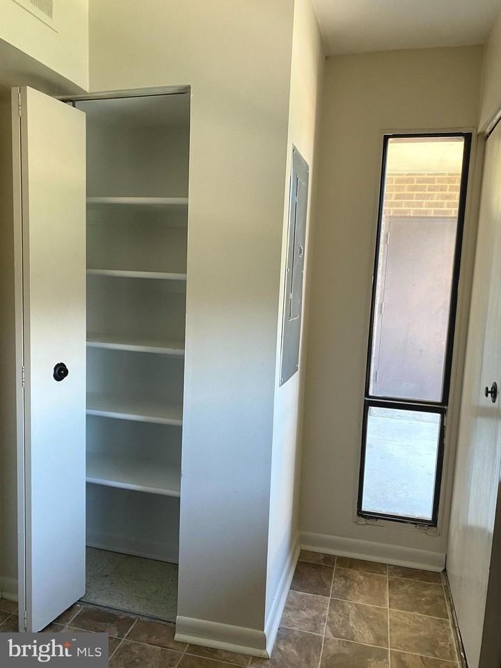 15702 Dorset Rd #202 - Photo 7 of 18