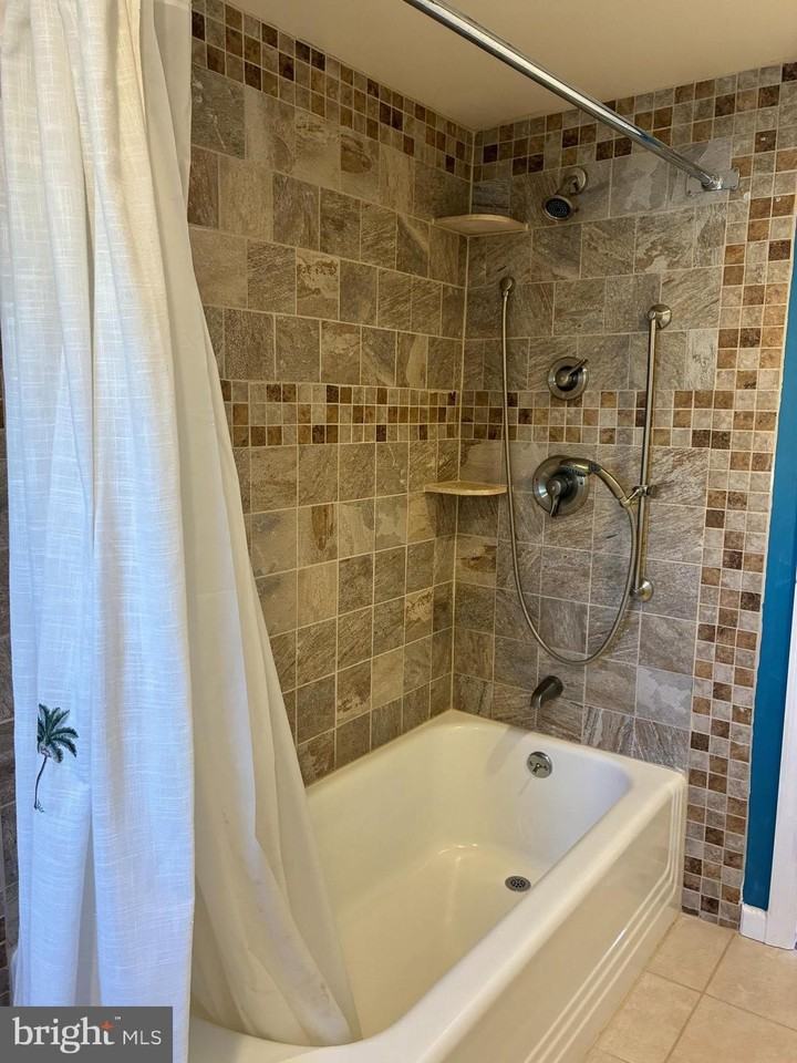 733 N Forklanding Rd Fl 2 - Photo 7 of 16