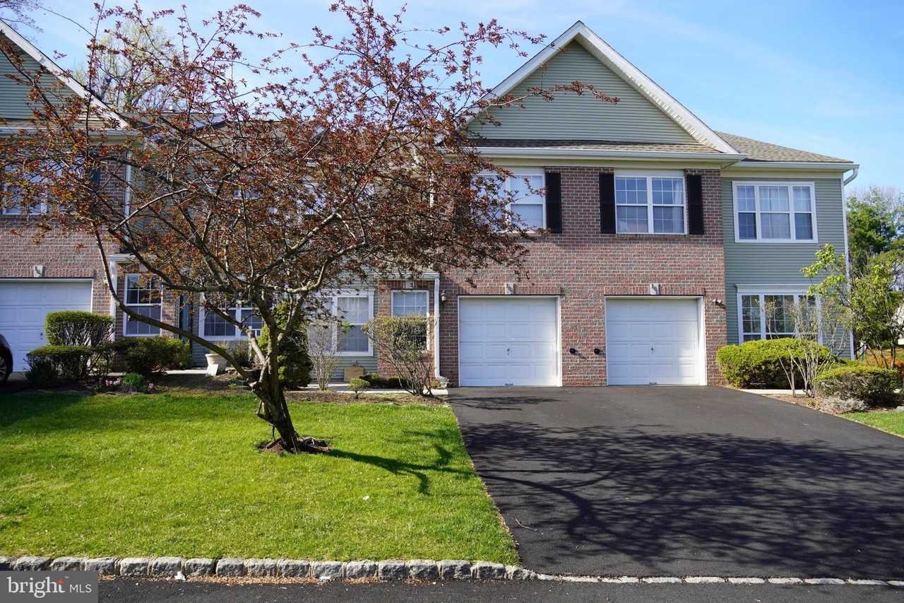 102 Wellington Park Dr - Photo 2 of 8