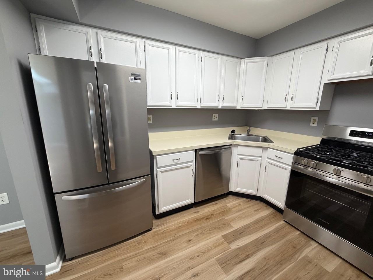 132 Leedom Way - Photo 2 of 21