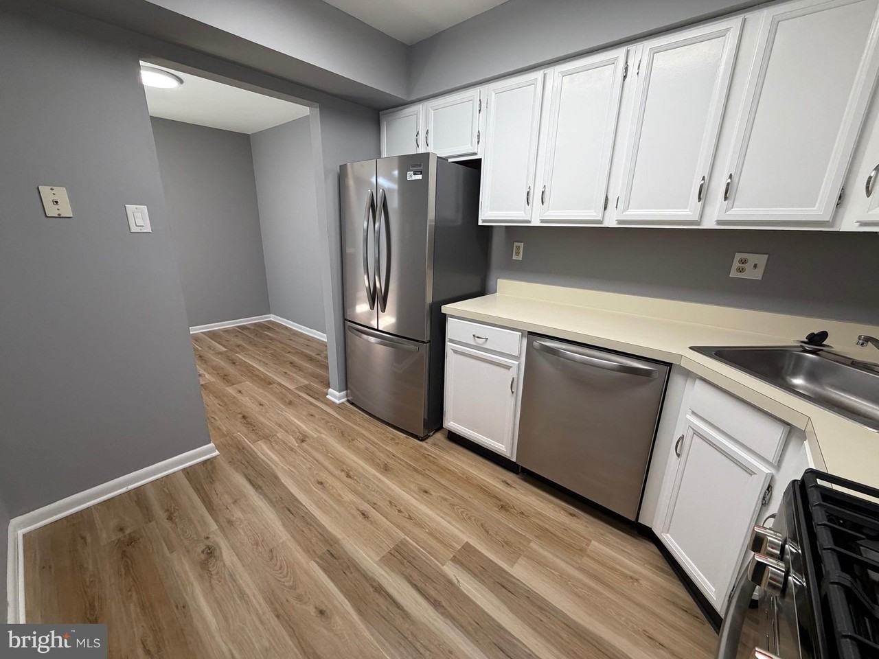 132 Leedom Way - Photo 3 of 21