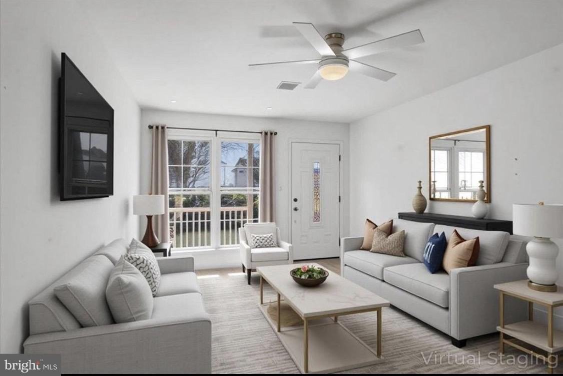 10 Lenox Ct - Photo 3 of 31