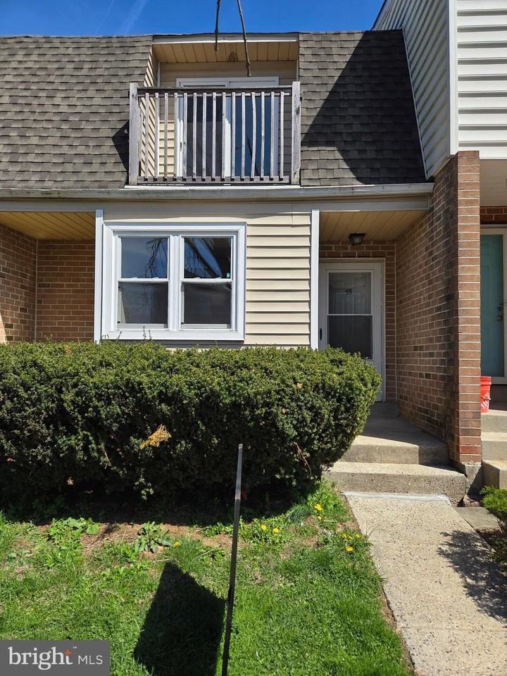 55 Rickmar Ln - Photo 2 of 33