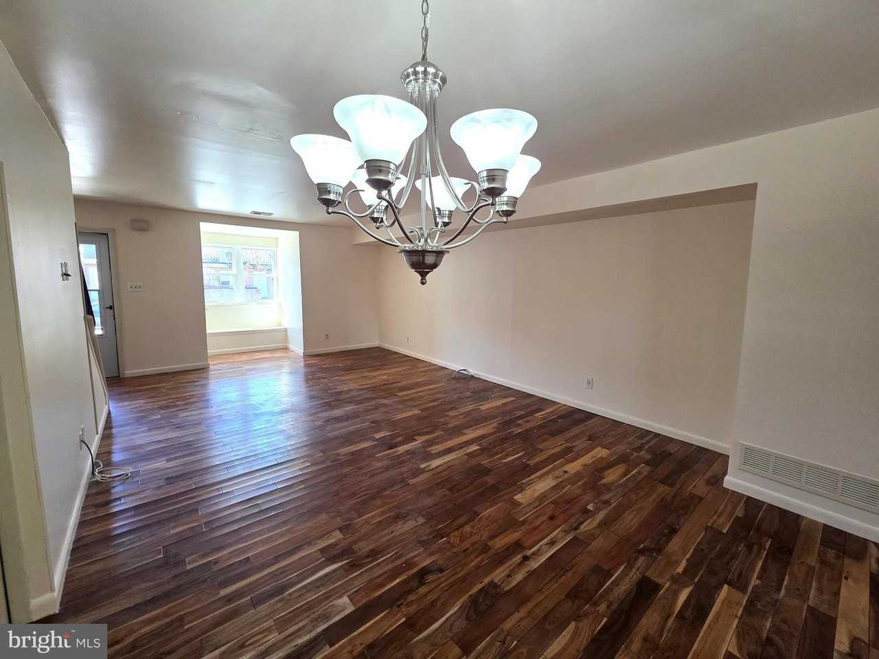 55 Rickmar Ln - Photo 6 of 33