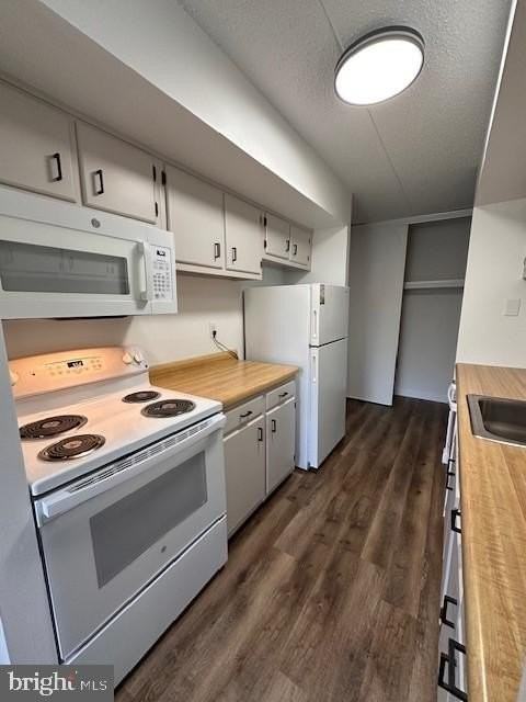 1402 Valley Dr Unit 1402 - Photo 3 of 19