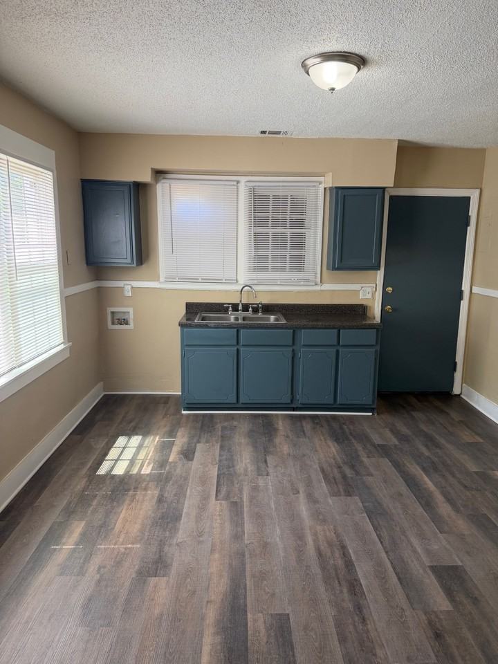 2634 Browning Ave #1 - Photo 2 of 10