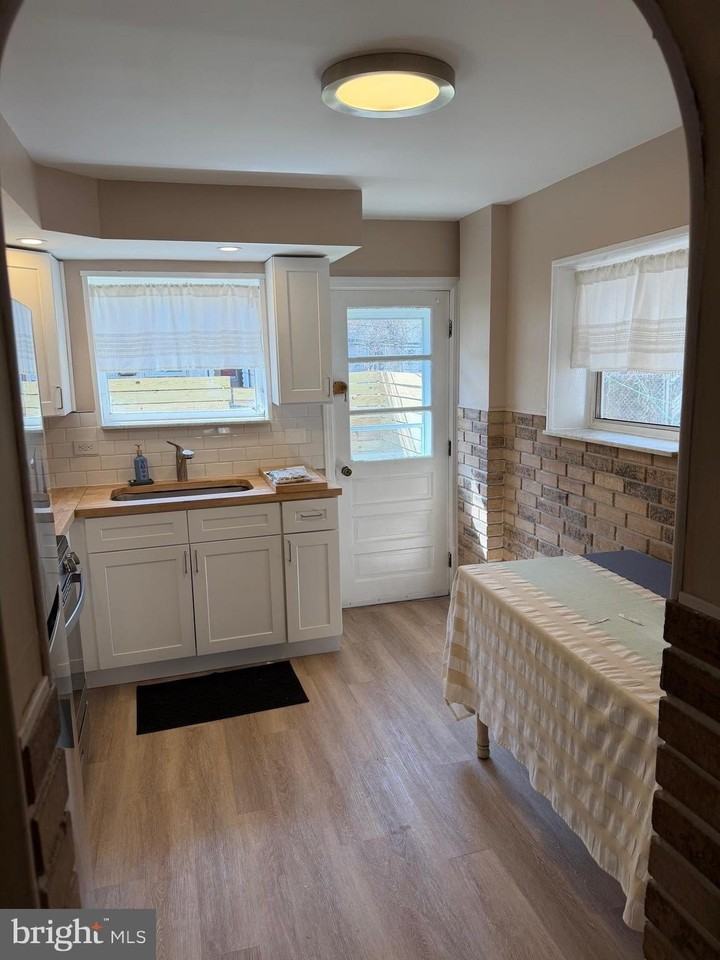 3429 Tilton St - Photo 7 of 23