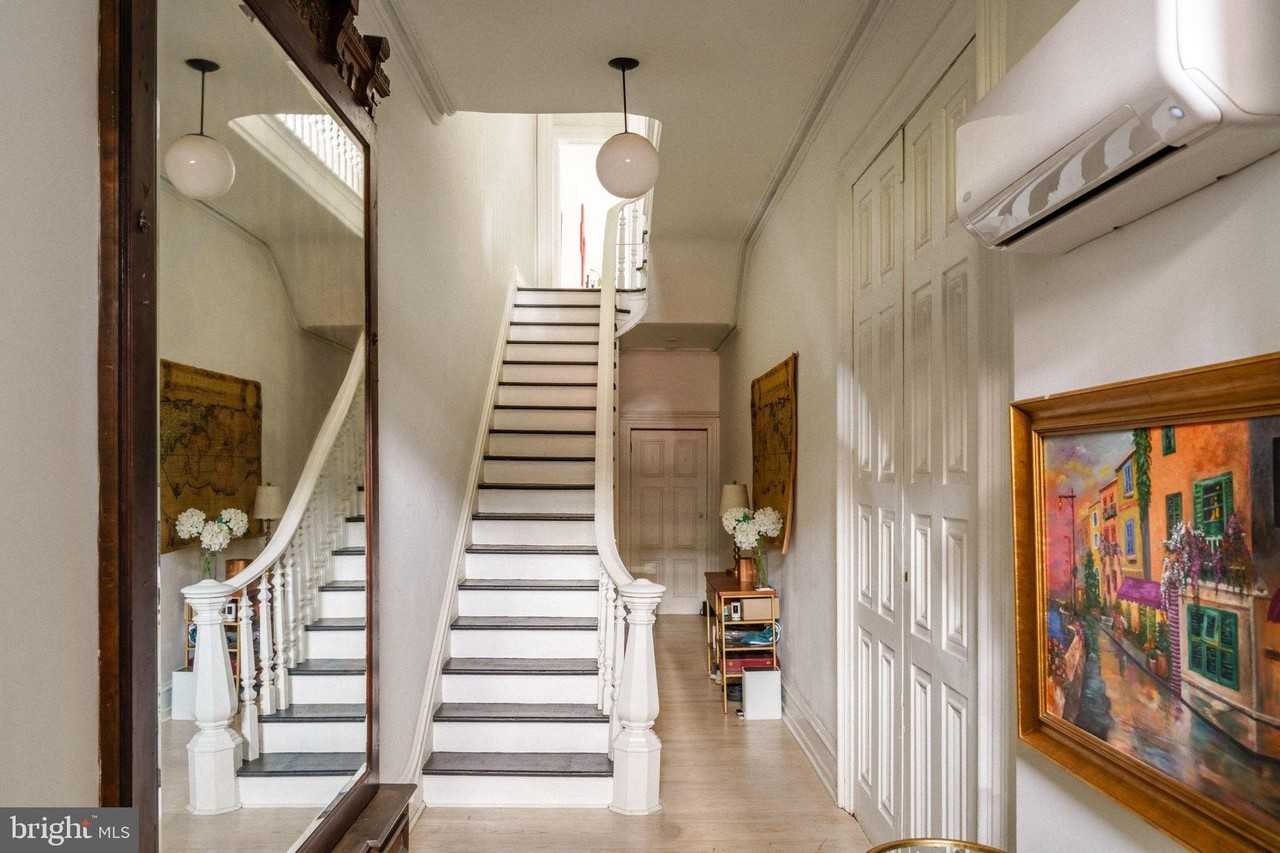 2006 W Girard Ave #1A - Photo 5 of 48