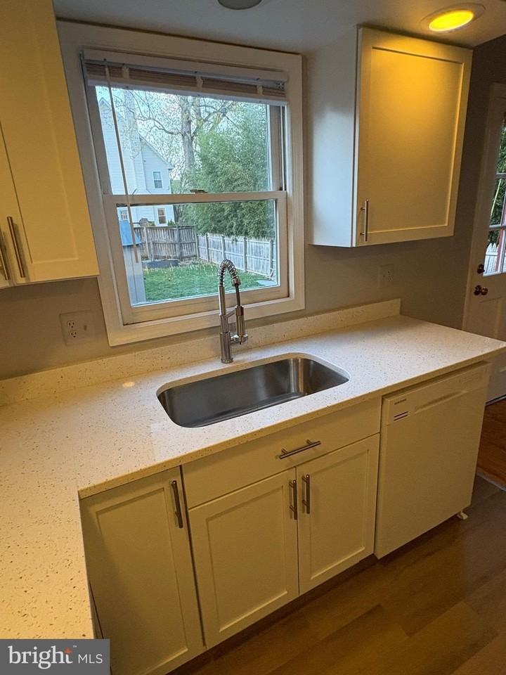 3605 13th St N - Photo 7 of 18