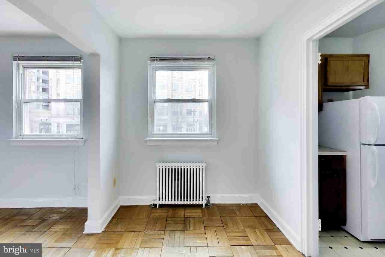 1720 N Quinn St Apt 201 - Photo 6 of 30