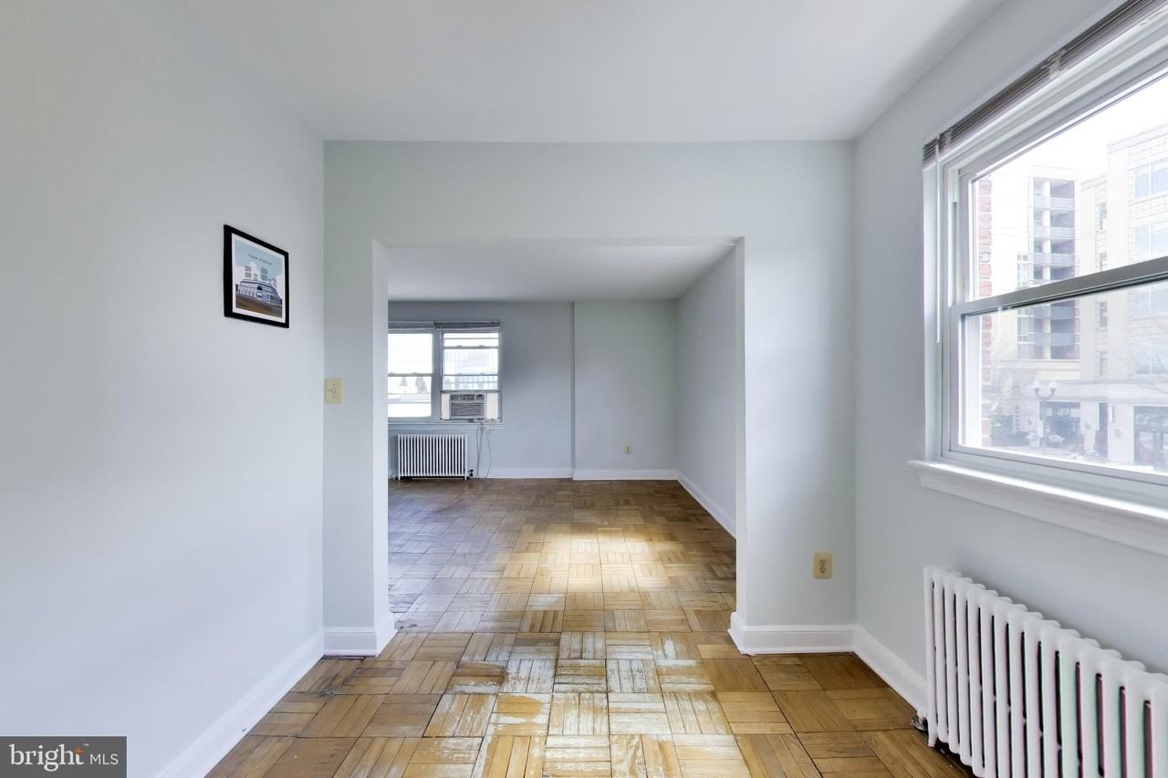 1720 N Quinn St Apt 201 - Photo 7 of 30