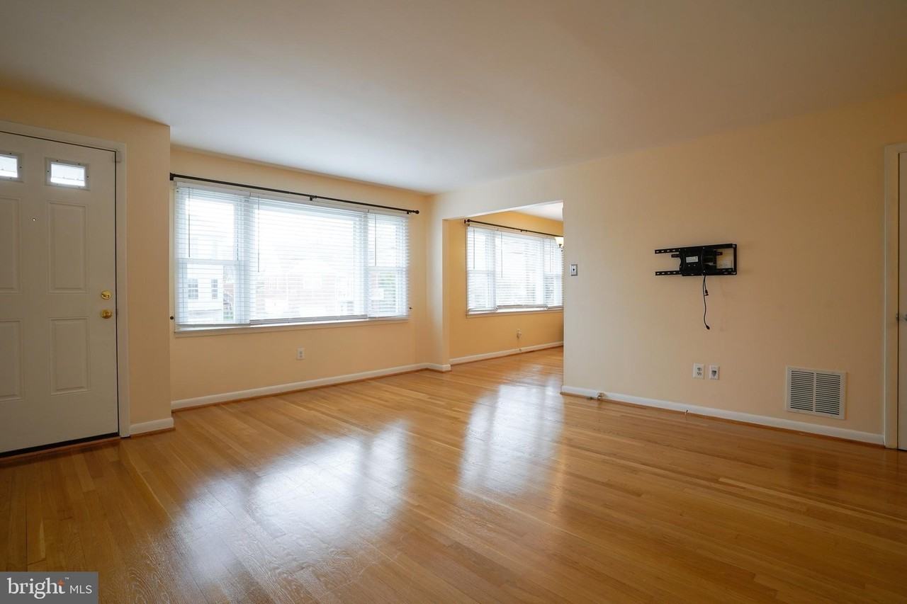 2017 N Cameron St - Photo 2 of 17