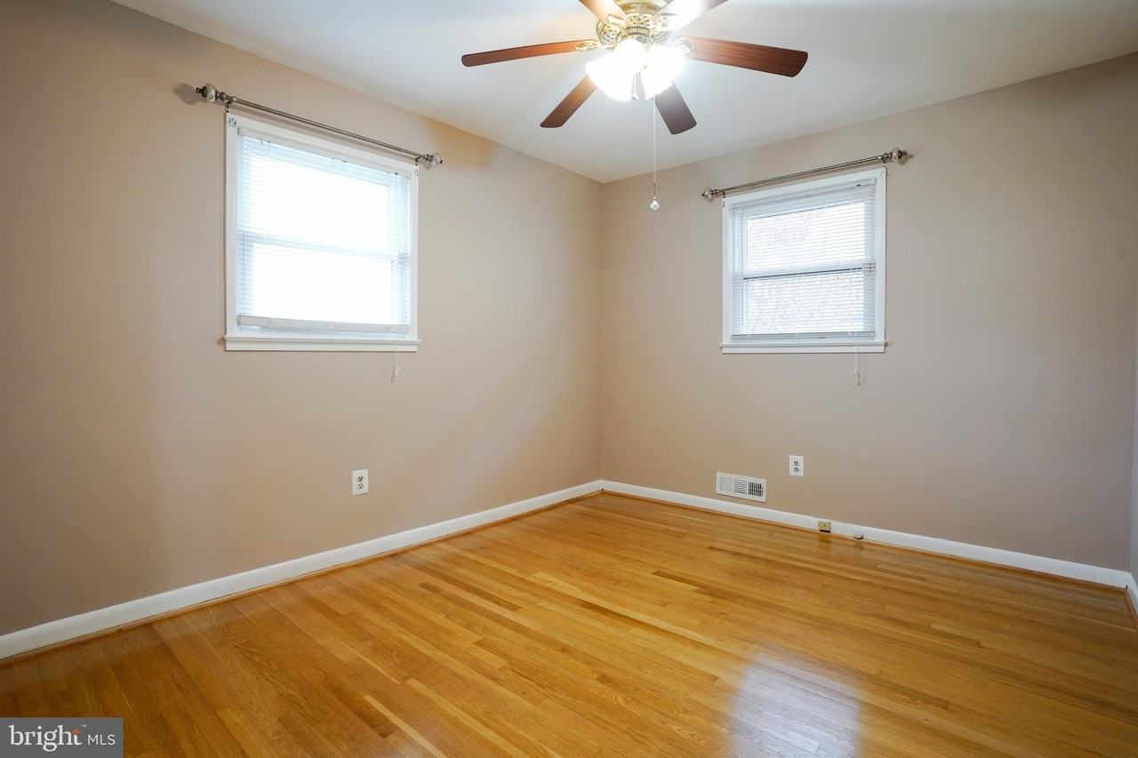 2017 N Cameron St - Photo 7 of 17