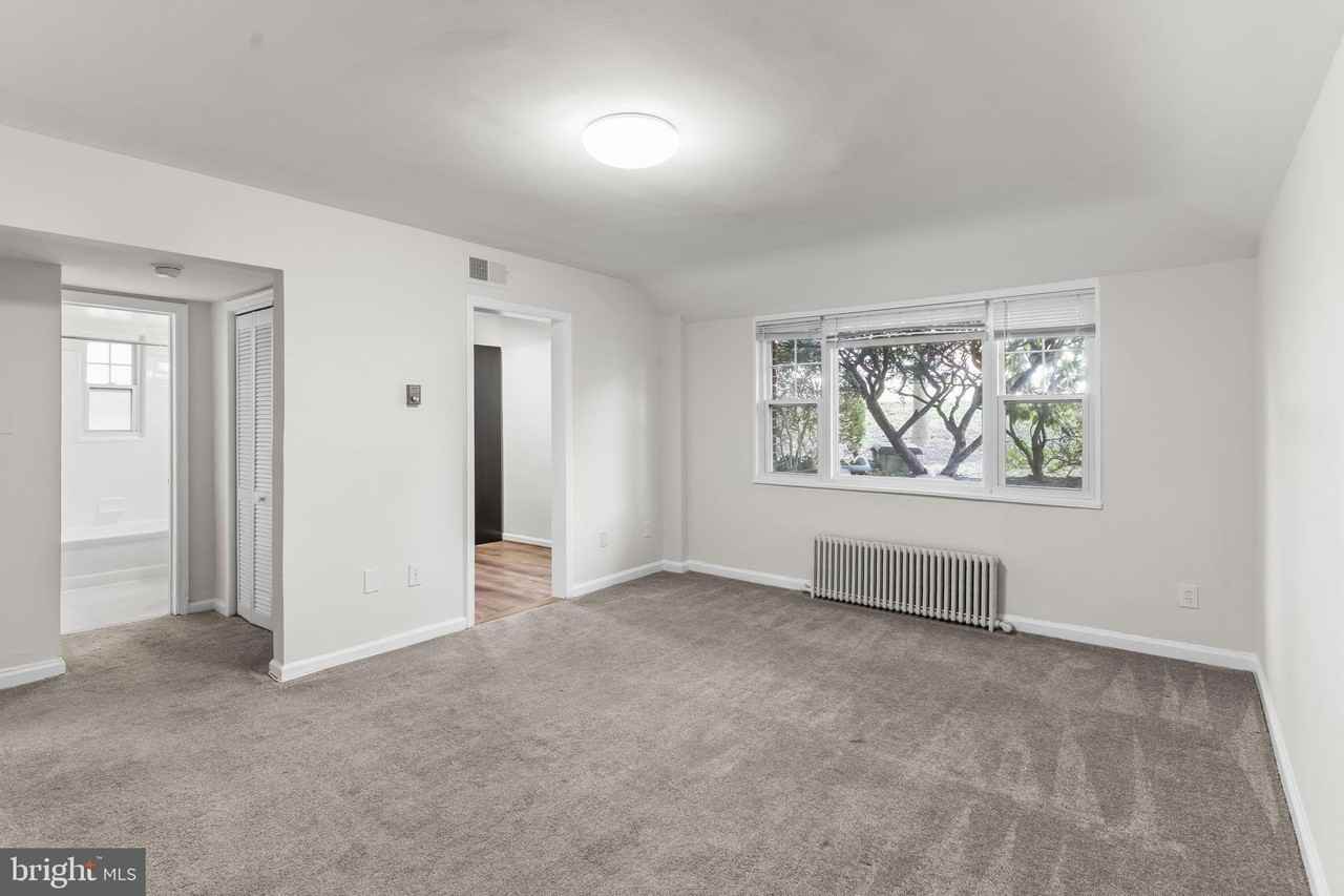 1404 12th St N Apt 23 - Photo 2 of 17