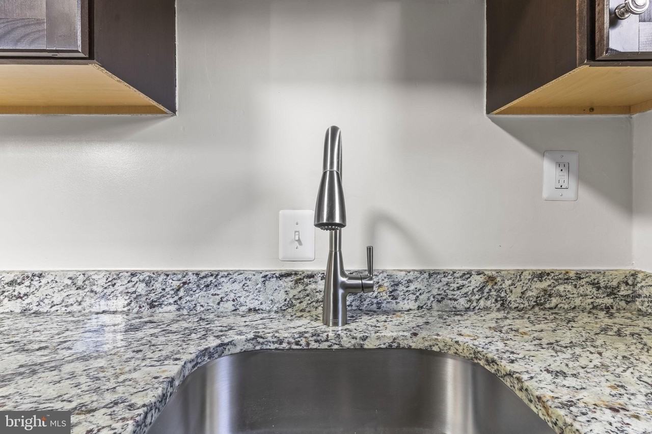 1404 12th St N Apt 23 - Photo 6 of 17