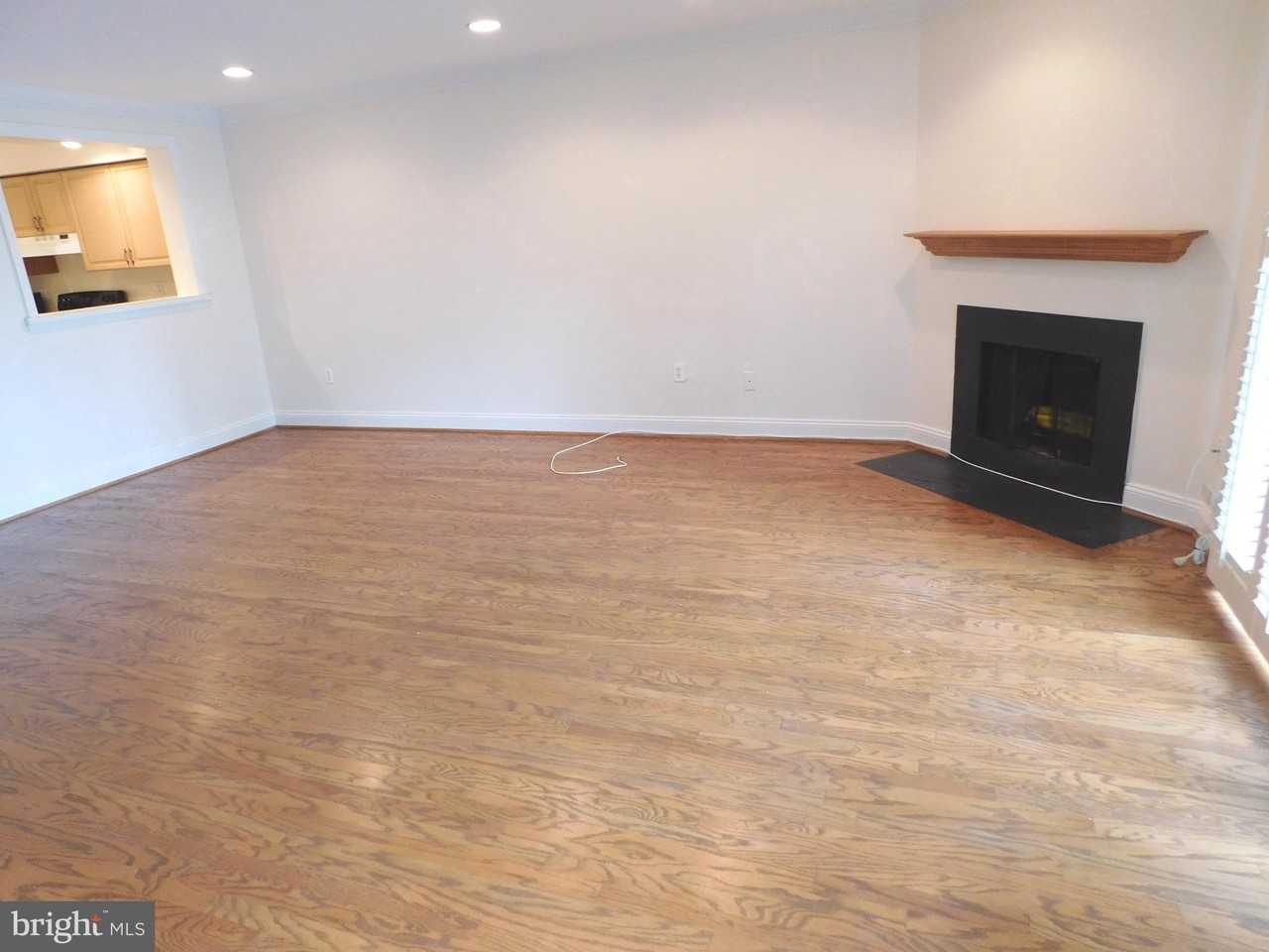 1741 S Hayes St Unit 1 - Photo 7 of 26