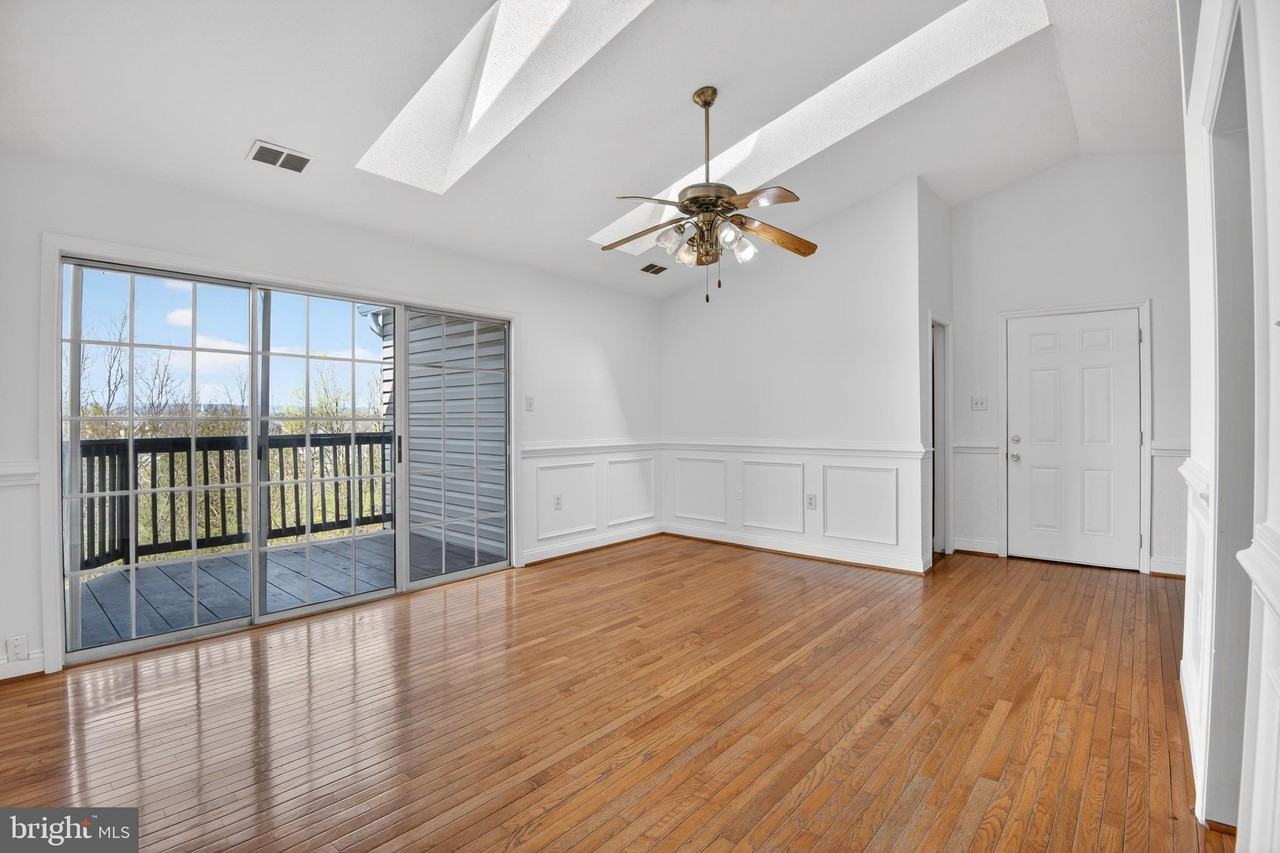 102-11 Timberlake Ter Unit 11 - Photo 7 of 29