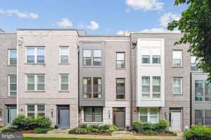 featured image of 13358 Sherwood Park Ln