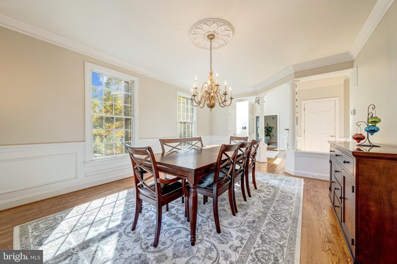 1854 Valley Wood Rd - Photo 6 of 50