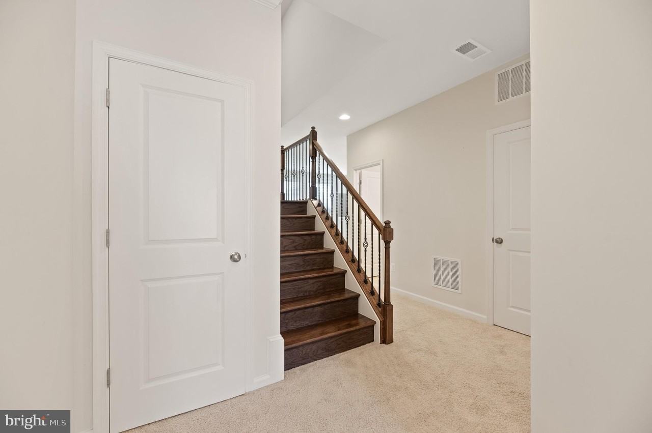 S Dogwood Ct - Photo 7 of 42