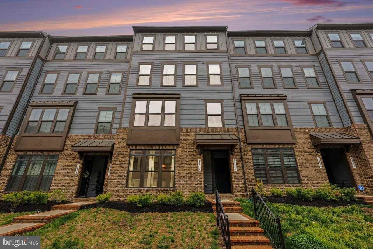 17414 Southern Shores Dr - Photo 2 of 50