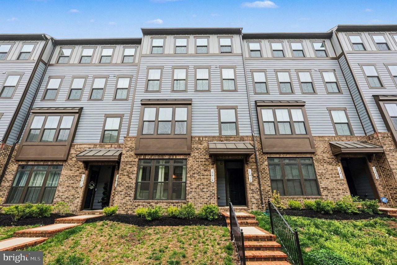 17414 Southern Shores Dr - Photo 3 of 50