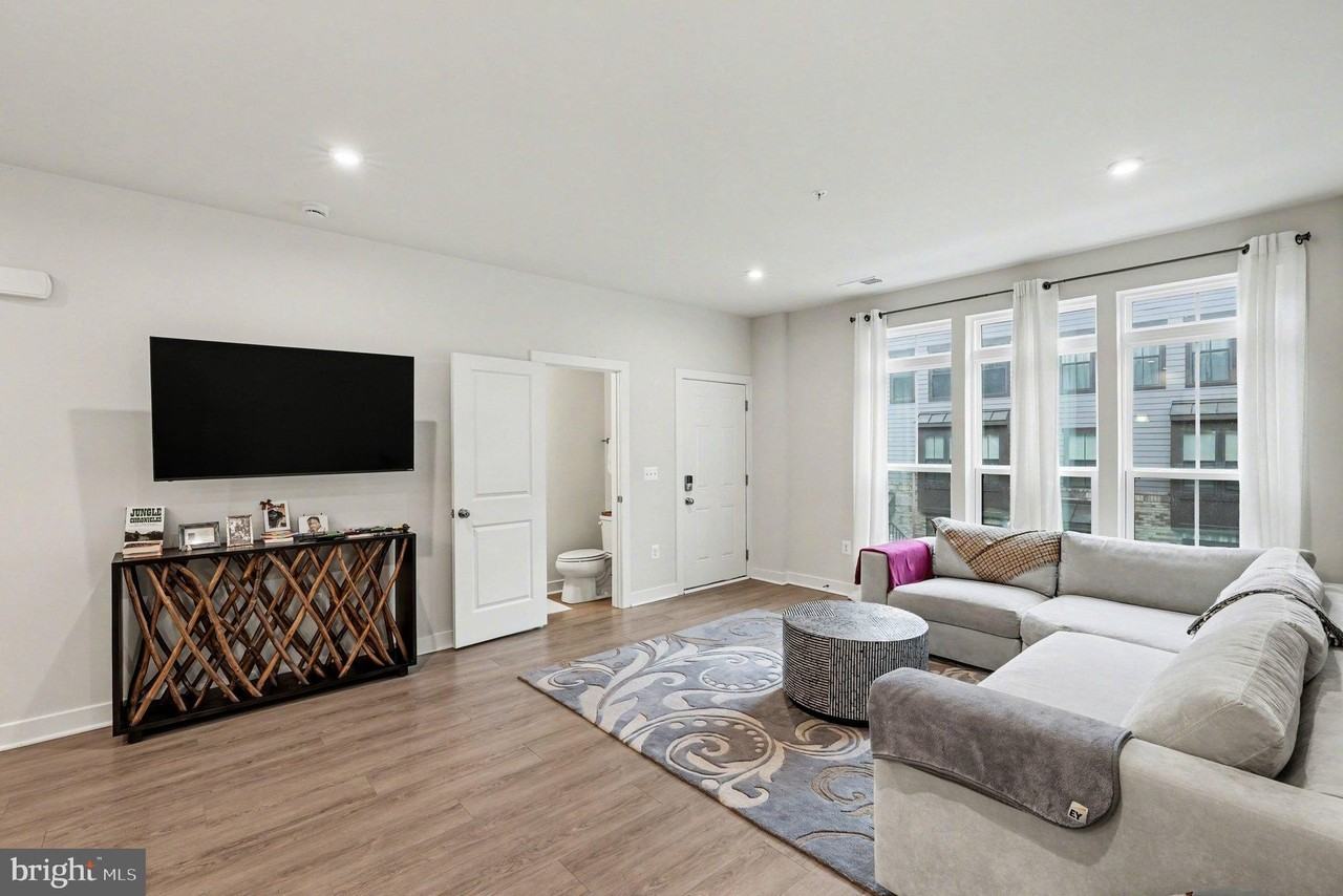 17414 Southern Shores Dr - Photo 6 of 50