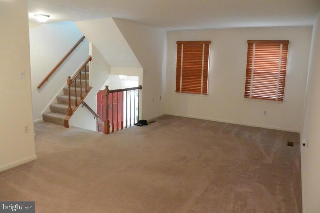 12703 Lockleven Ln - Photo 5 of 25